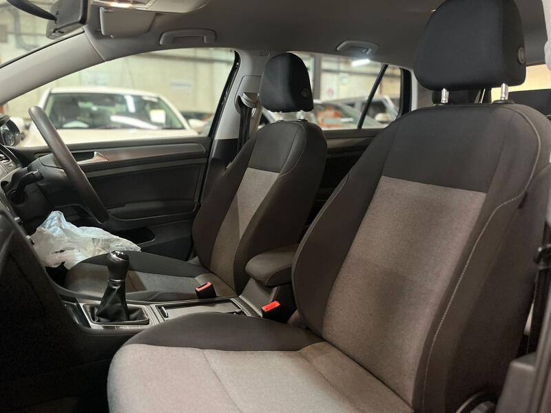 VOLKSWAGEN GOLF 1.6 TDI BlueMotion Tech S 2016