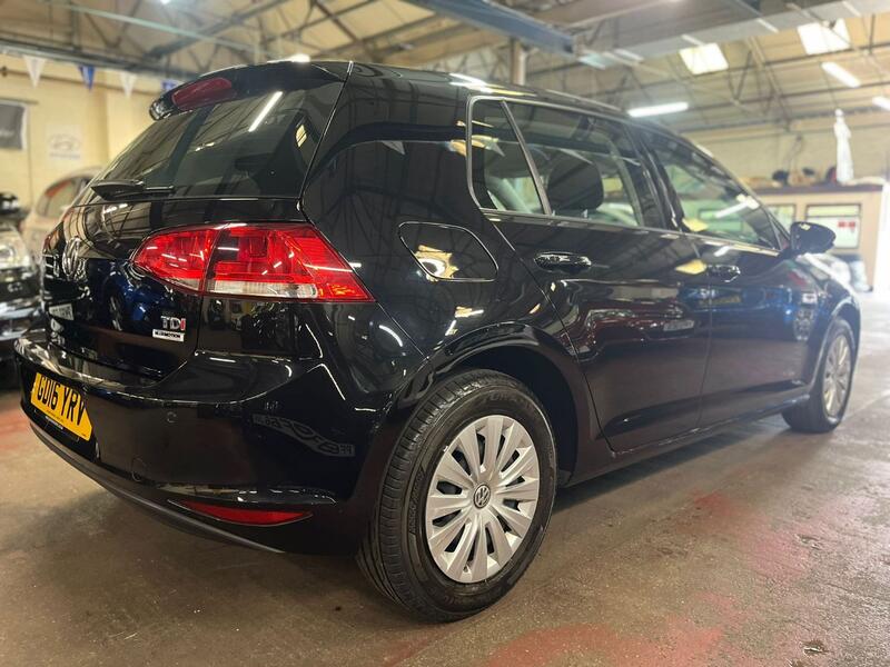 VOLKSWAGEN GOLF 1.6 TDI BlueMotion Tech S 2016