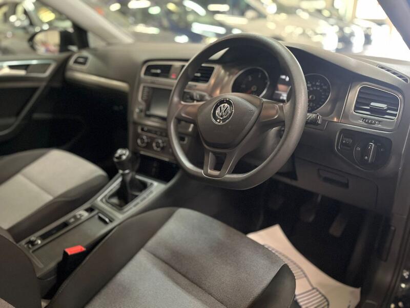 VOLKSWAGEN GOLF 1.6 TDI BlueMotion Tech S 2016
