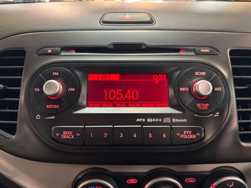 KIA PICANTO 1.0 VR7 2014