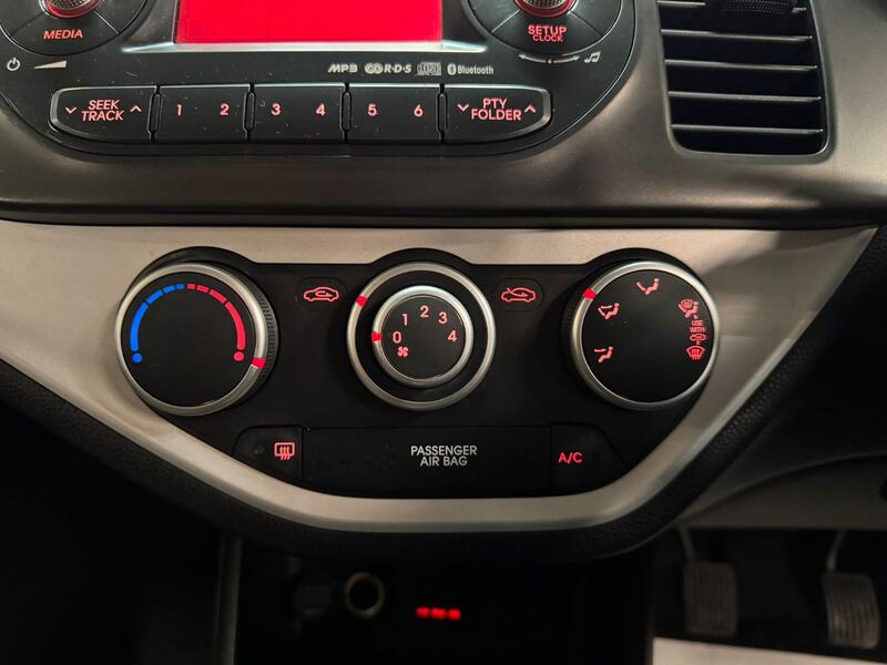 KIA PICANTO 1.0 VR7 2014