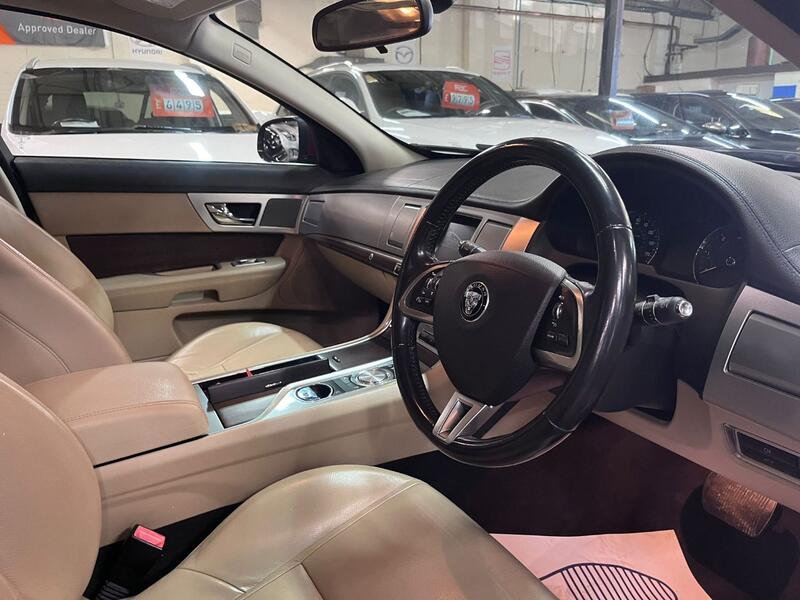 JAGUAR XF 2.2 d Luxury 2014