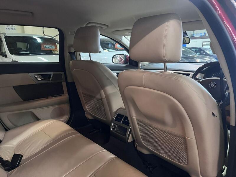 JAGUAR XF 2.2 d Luxury 2014
