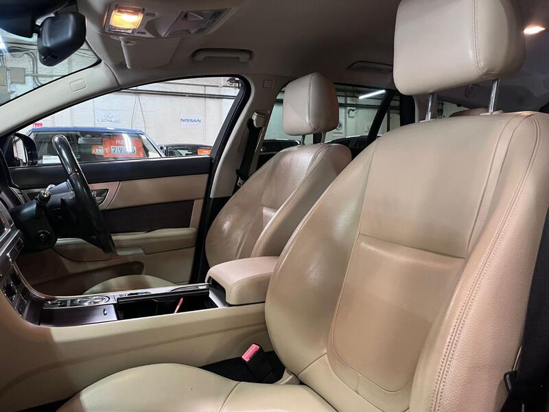 JAGUAR XF 2.2 d Luxury 2014