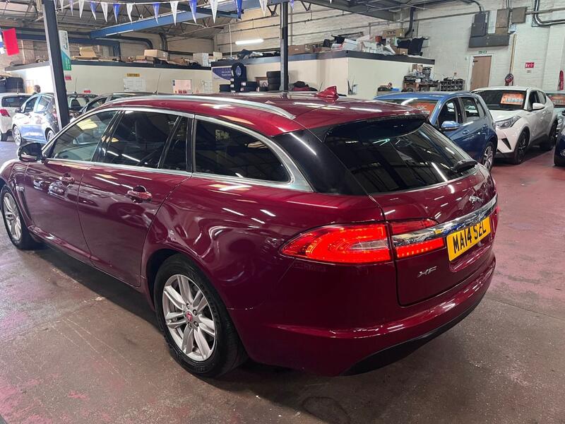 JAGUAR XF 2.2 d Luxury 2014
