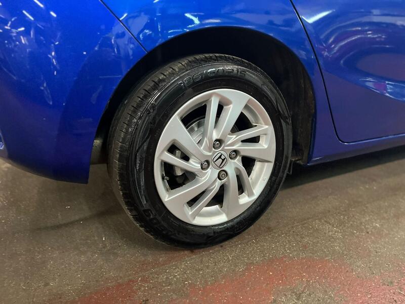 HONDA JAZZ 1.3 i-VTEC SE Navi 2017