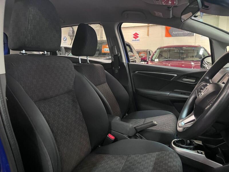 HONDA JAZZ 1.3 i-VTEC SE Navi 2017