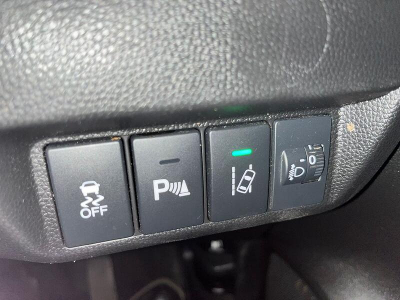 HONDA JAZZ 1.3 i-VTEC SE Navi 2017