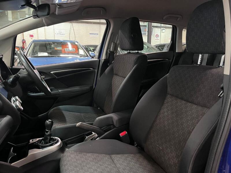 HONDA JAZZ 1.3 i-VTEC SE Navi 2017
