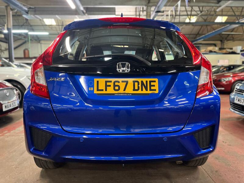 HONDA JAZZ 1.3 i-VTEC SE Navi 2017