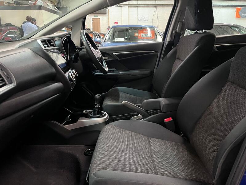 HONDA JAZZ 1.3 i-VTEC SE Navi 2017