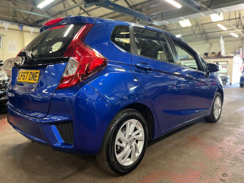 HONDA JAZZ 1.3 i-VTEC SE Navi 2017