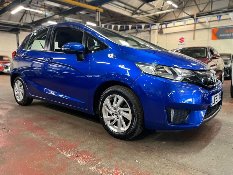 HONDA JAZZ 1.3 i-VTEC SE Navi 2017