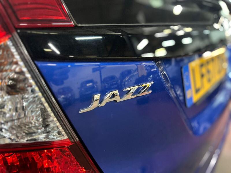 HONDA JAZZ 1.3 i-VTEC SE Navi 2017