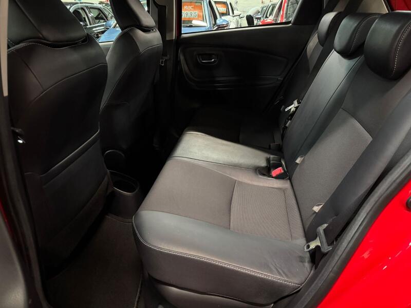 TOYOTA YARIS 1.5 VVT-h Excel 2015