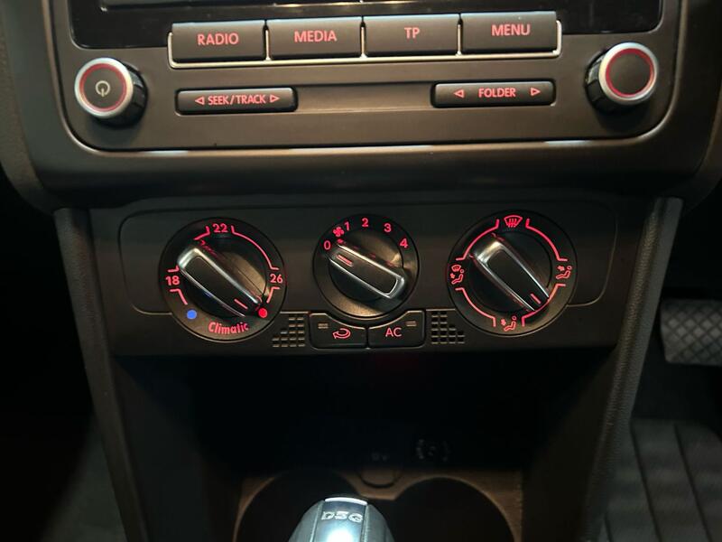VOLKSWAGEN POLO 1.4 SE 2011