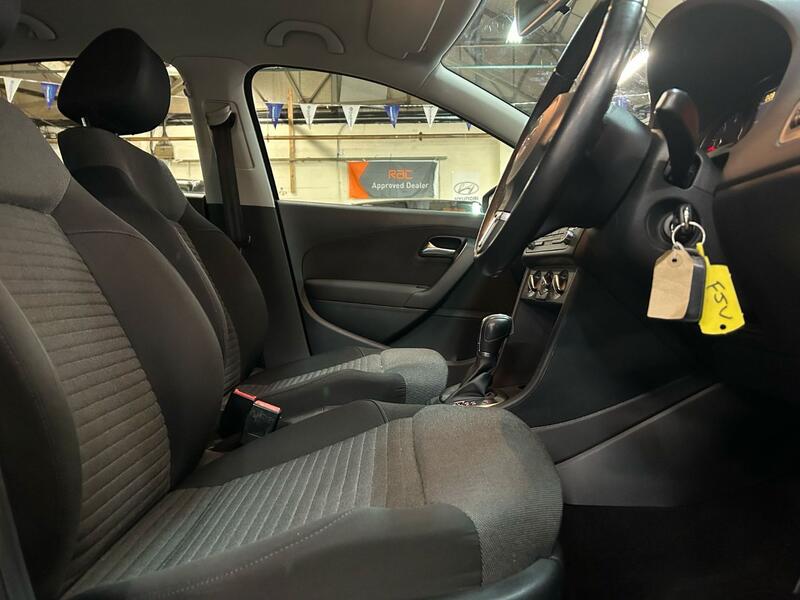 VOLKSWAGEN POLO 1.4 SE 2011