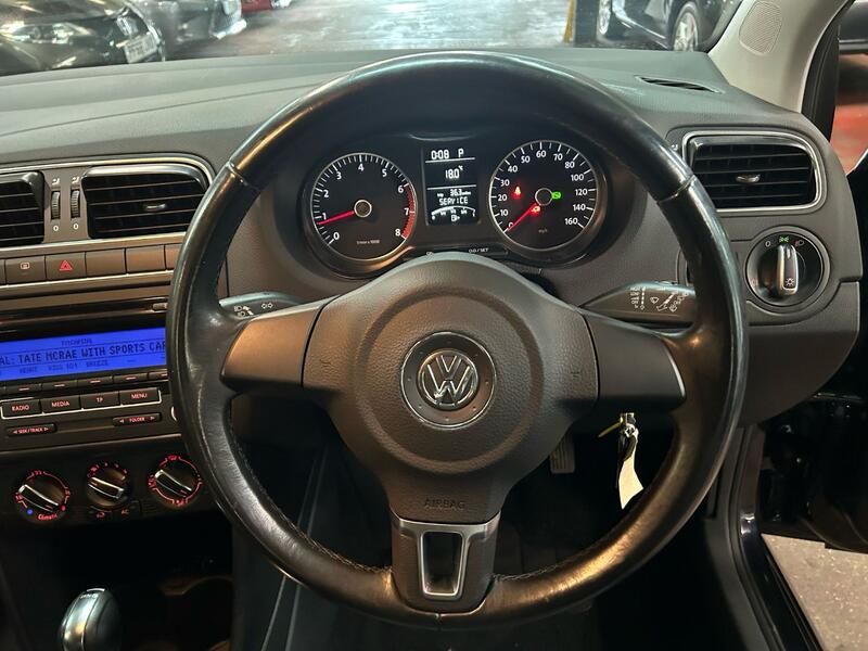 VOLKSWAGEN POLO 1.4 SE 2011