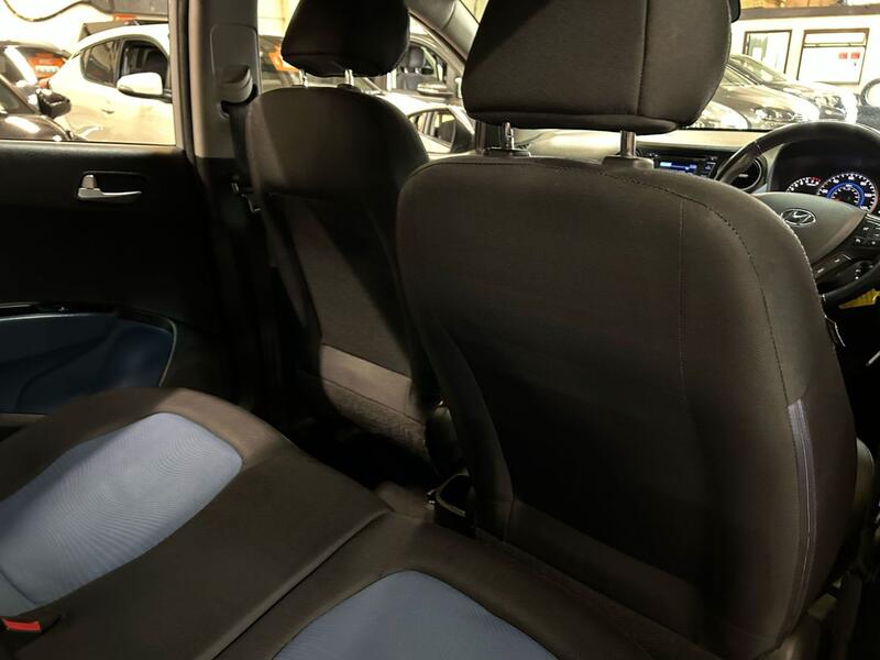 HYUNDAI I10 1.2 Premium 2014