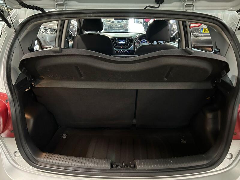 HYUNDAI I10 1.2 Premium 2014