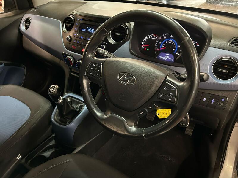HYUNDAI I10 1.2 Premium 2014