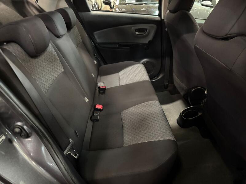 TOYOTA YARIS 1.3 Dual VVT-i Icon 2014