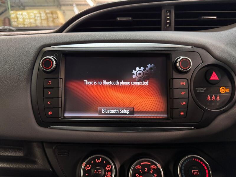 TOYOTA YARIS 1.3 Dual VVT-i Icon 2014