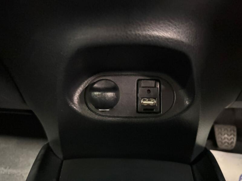 TOYOTA YARIS 1.3 Dual VVT-i Icon 2014