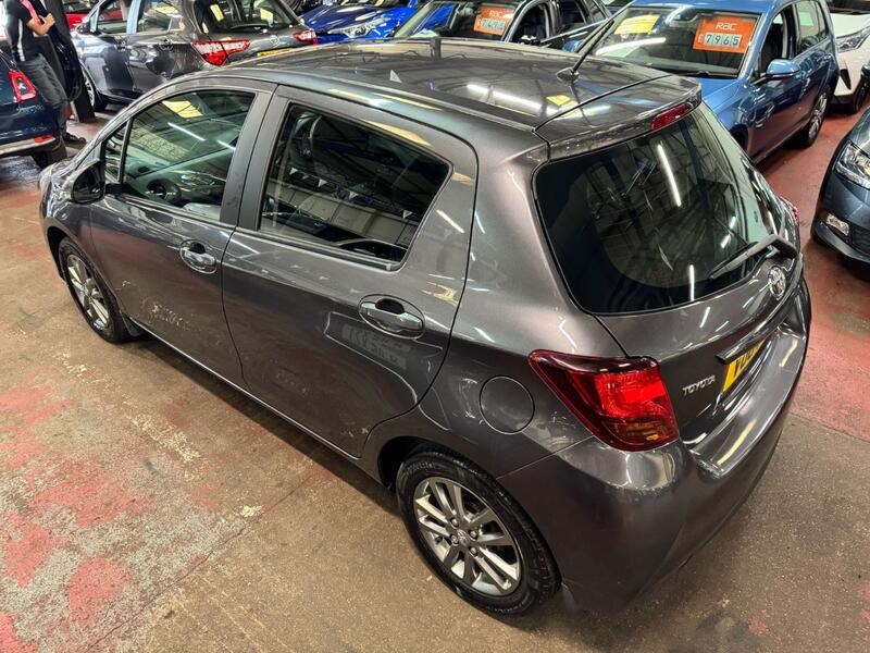 TOYOTA YARIS 1.3 Dual VVT-i Icon 2014