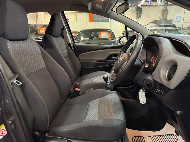 TOYOTA YARIS 1.3 Dual VVT-i Icon 2014