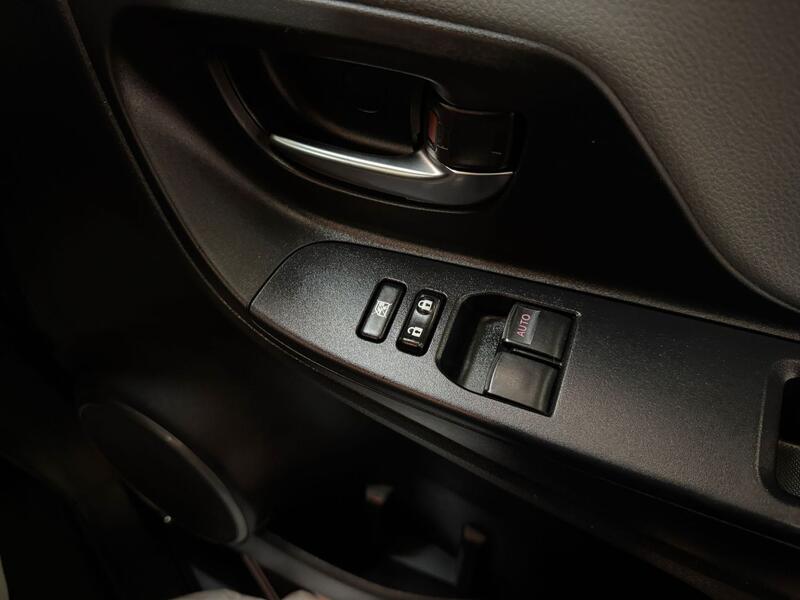 TOYOTA YARIS 1.3 Dual VVT-i Icon 2014