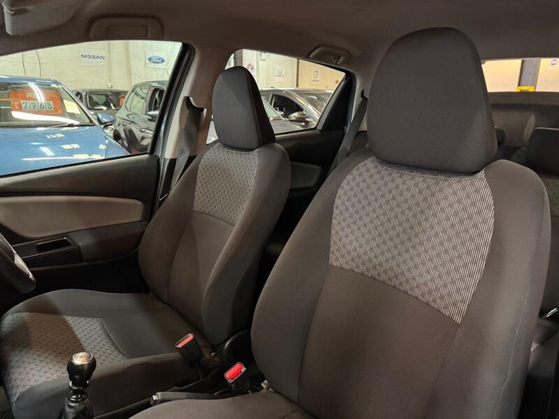 TOYOTA YARIS 1.3 Dual VVT-i Icon 2014