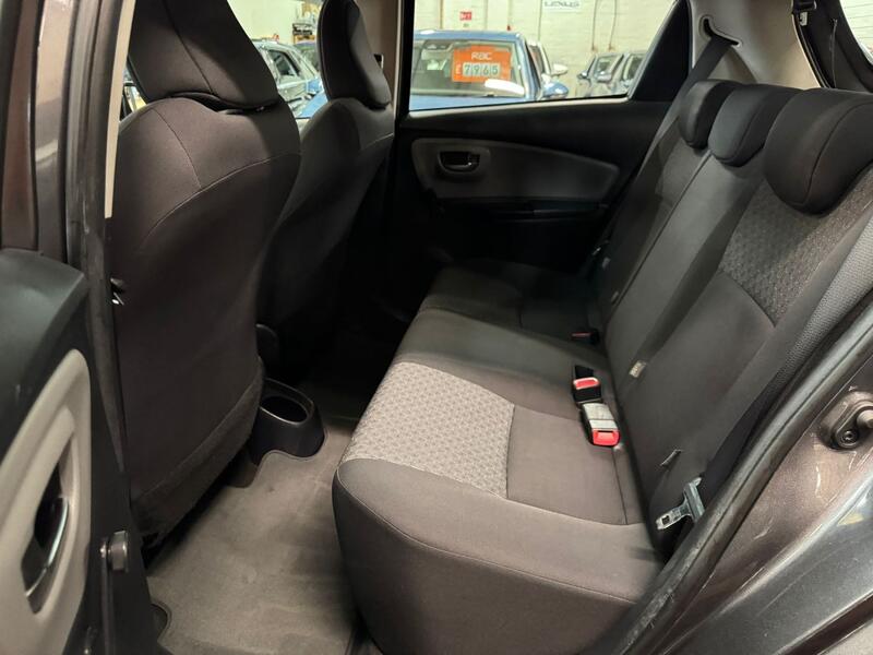 TOYOTA YARIS 1.3 Dual VVT-i Icon 2014