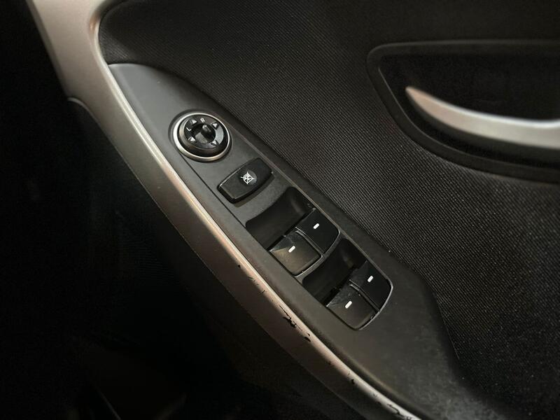 HYUNDAI I30 1.4 Active 2014