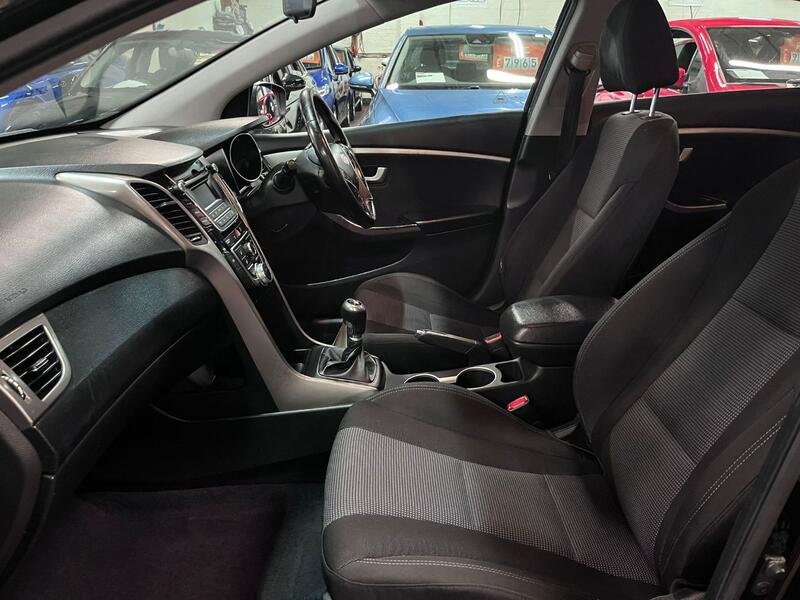 HYUNDAI I30 1.4 Active 2014