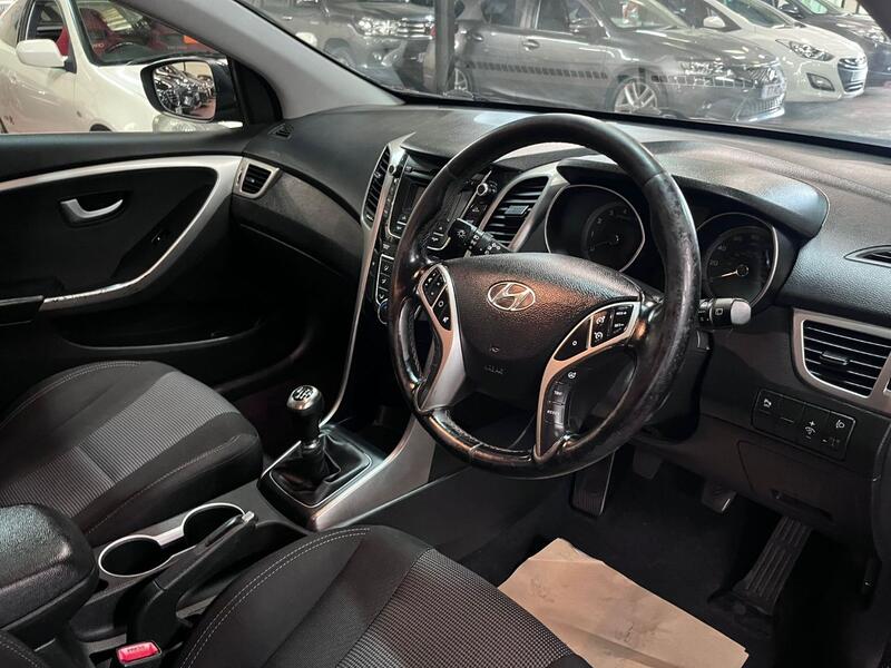 HYUNDAI I30 1.4 Active 2014