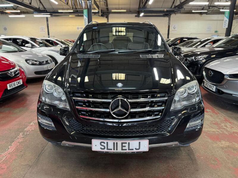 MERCEDES-BENZ M CLASS 3.0 ML300 CDI V6 BlueEfficiency Grand Edition 2011