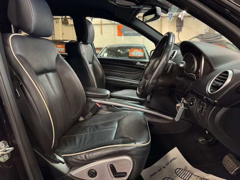 MERCEDES-BENZ M CLASS 3.0 ML300 CDI V6 BlueEfficiency Grand Edition 2011