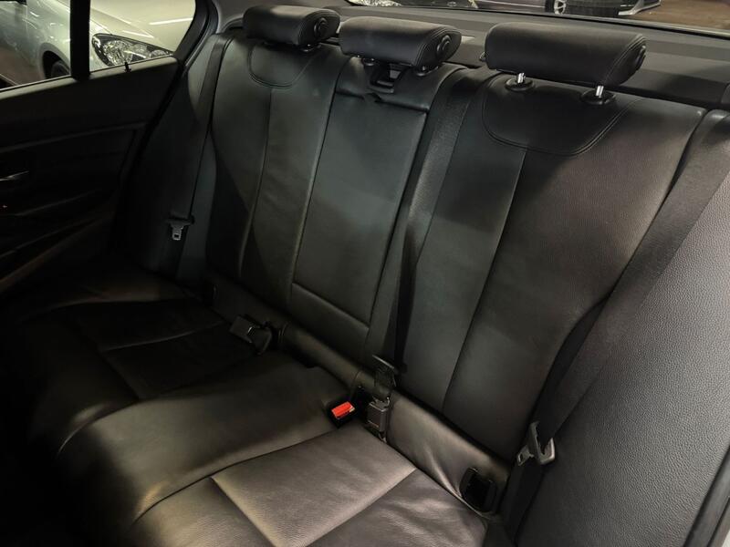 BMW 3 SERIES 2.0 320d Luxury Saloon 2013
