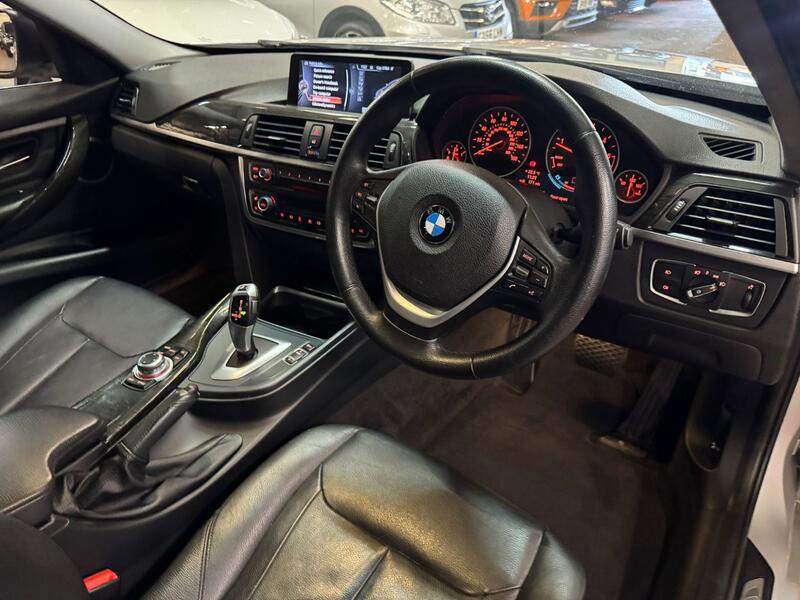 BMW 3 SERIES 2.0 320d Luxury Saloon 2013