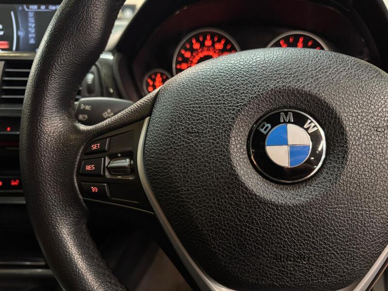 BMW 3 SERIES 2.0 320d Luxury Saloon 2013