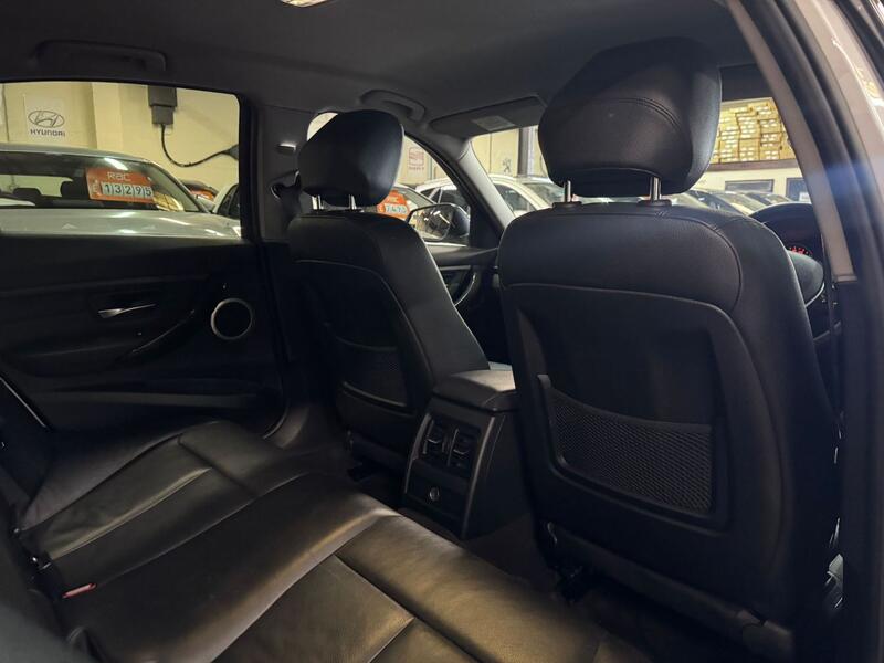 BMW 3 SERIES 2.0 320d Luxury Saloon 2013