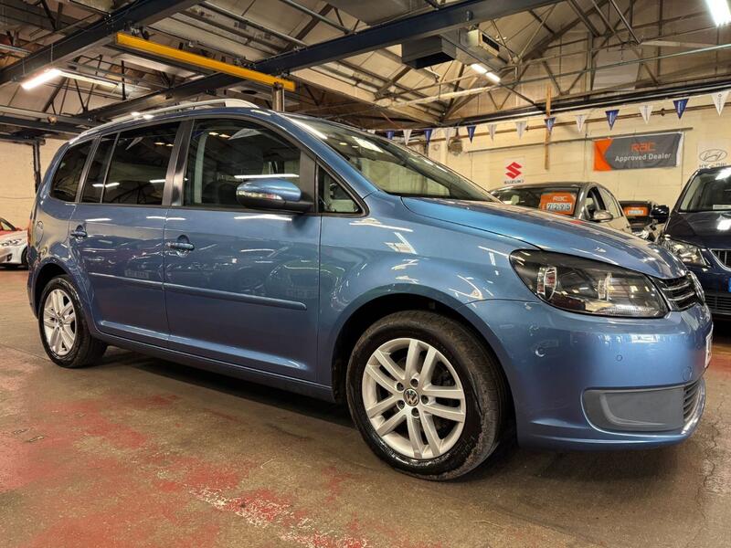 VOLKSWAGEN TOURAN 1.6 TDI SE 2013