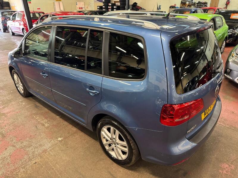 VOLKSWAGEN TOURAN 1.6 TDI SE 2013