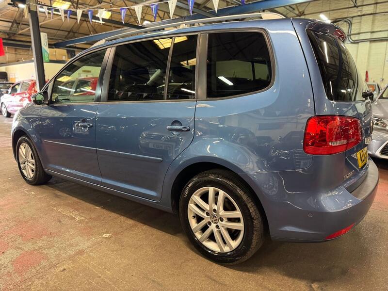 VOLKSWAGEN TOURAN 1.6 TDI SE 2013