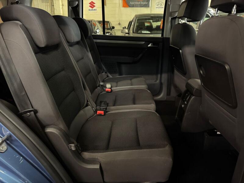 VOLKSWAGEN TOURAN 1.6 TDI SE 2013