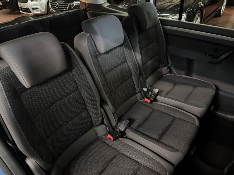 VOLKSWAGEN TOURAN 1.6 TDI SE 2013