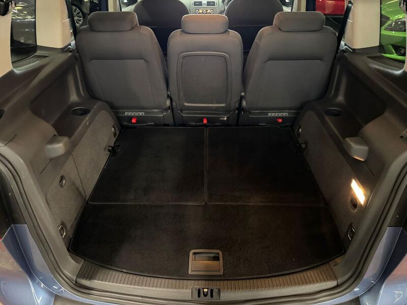 VOLKSWAGEN TOURAN 1.6 TDI SE 2013