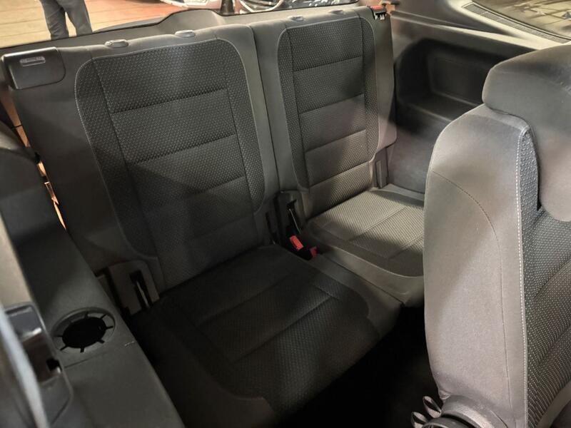 VOLKSWAGEN TOURAN 1.6 TDI SE 2013