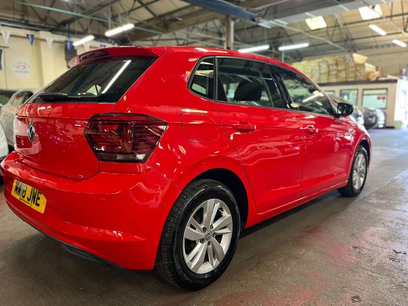 VOLKSWAGEN POLO 1.0 SE 2018